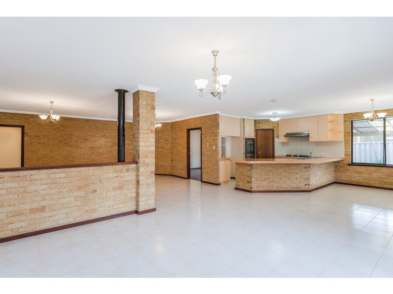 17 Turfan Way, Munster WA 6166