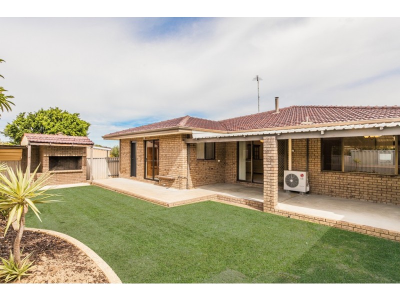 17 Turfan Way, Munster WA 6166