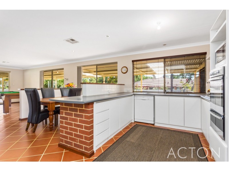 98 East Churchill Avenue, Beeliar WA 6164