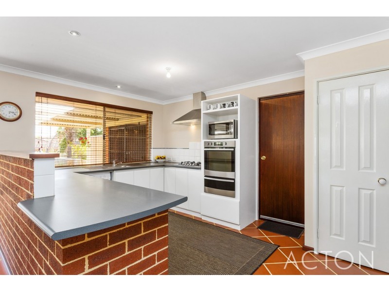 98 East Churchill Avenue, Beeliar WA 6164