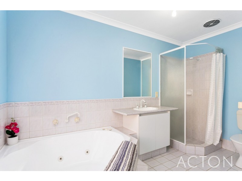 98 East Churchill Avenue, Beeliar WA 6164