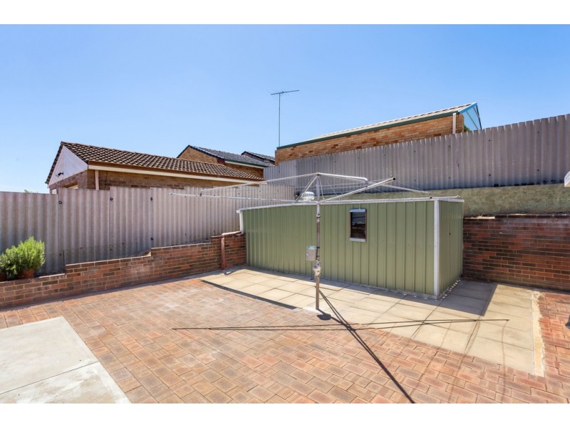 3 Leavis Place, Spearwood WA 6163