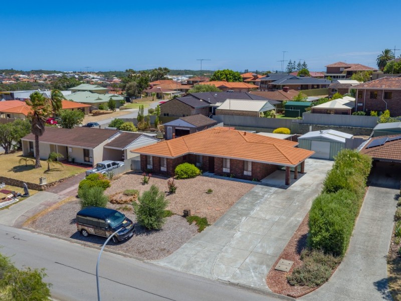 3 Leavis Place, Spearwood WA 6163