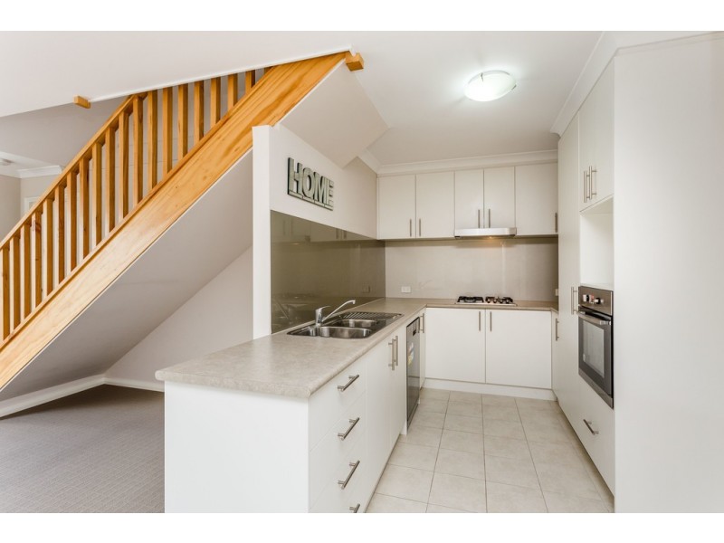 4/57 Southwell Crescent, Hamilton Hill WA 6163