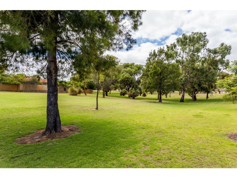 4/57 Southwell Crescent, Hamilton Hill WA 6163