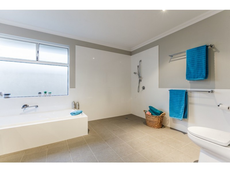 8 Regelia Vista, Beeliar WA 6164