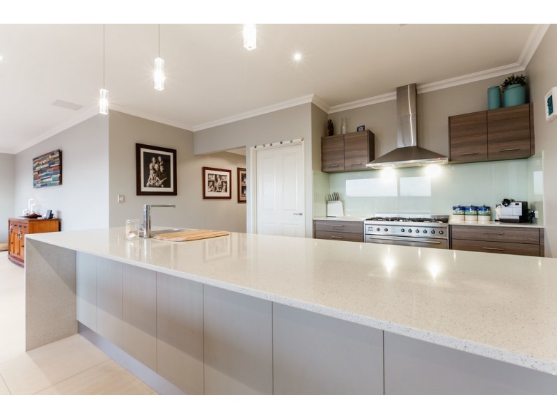 8 Regelia Vista, Beeliar WA 6164