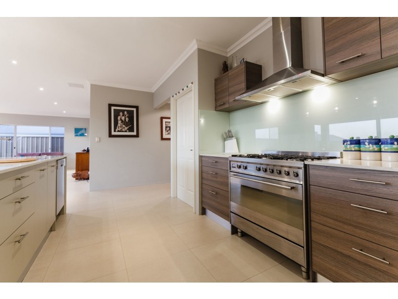8 Regelia Vista, Beeliar WA 6164