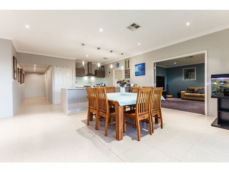 8 Regelia Vista, Beeliar WA 6164