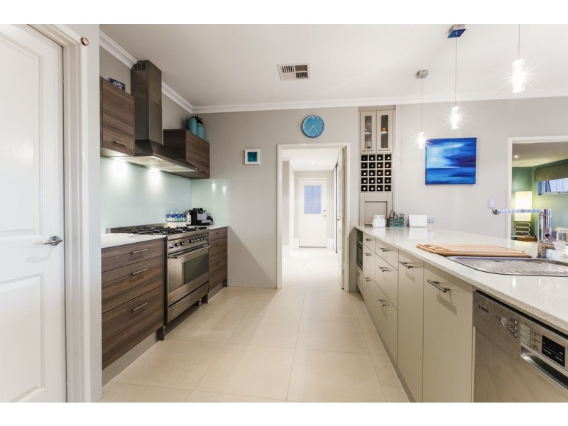 8 Regelia Vista, Beeliar WA 6164