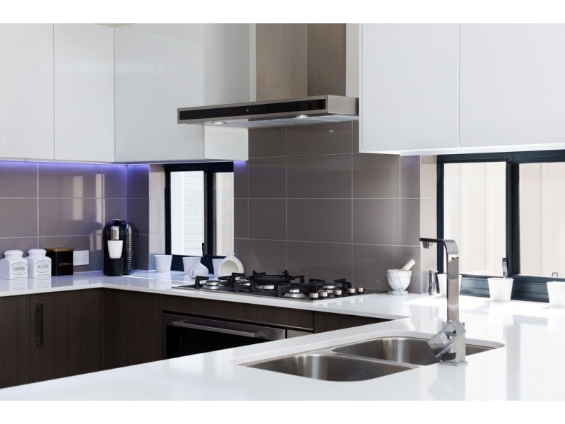 99 Entrance Road, Spearwood WA 6163