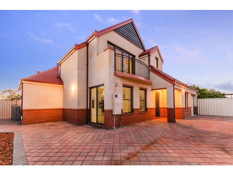 77A Gibson Street, Beaconsfield WA 6162