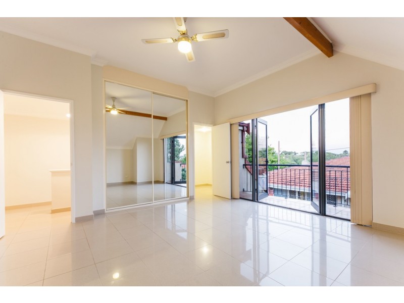 77A Gibson Street, Beaconsfield WA 6162