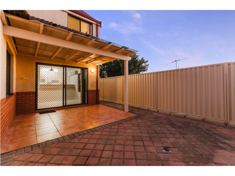 77A Gibson Street, Beaconsfield WA 6162