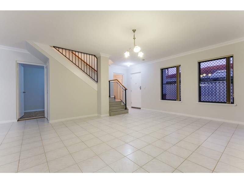 77A Gibson Street, Beaconsfield WA 6162