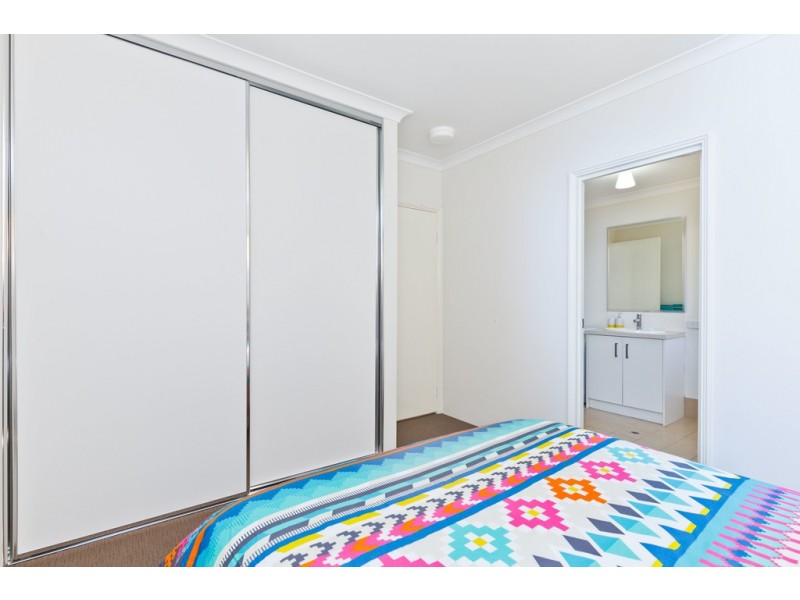 13 Scales Way, Spearwood WA 6163