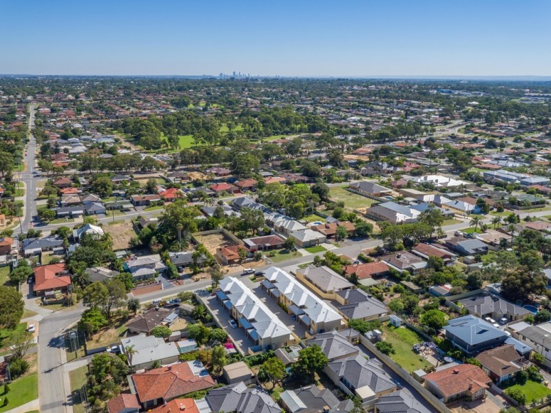 13 Scales Way, Spearwood WA 6163