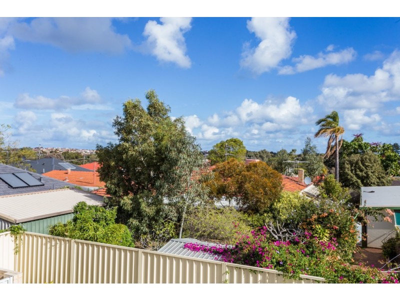 11 Scales Way, Spearwood WA 6163