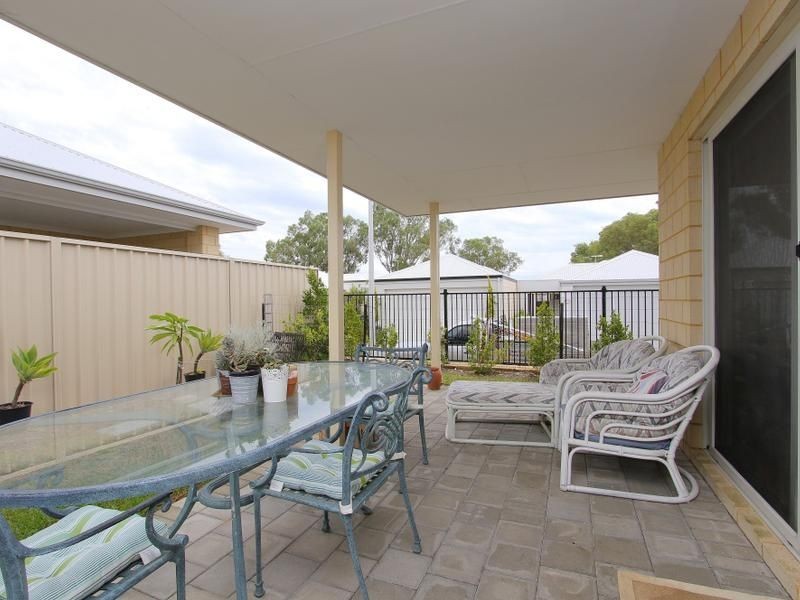 93 Entrance Road, Spearwood WA 6163