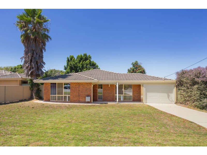 92 Elderberry Drive, South Lake WA 6164