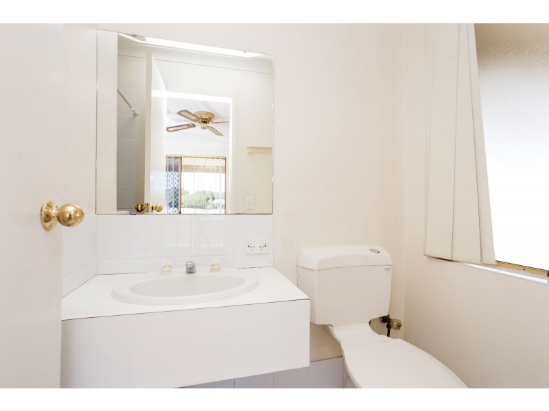 92 Elderberry Drive, South Lake WA 6164