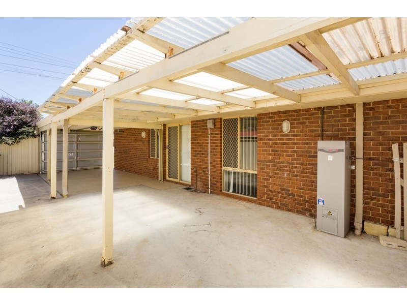 92 Elderberry Drive, South Lake WA 6164