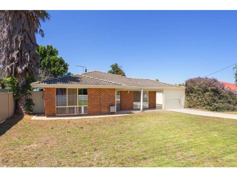 92 Elderberry Drive, South Lake WA 6164