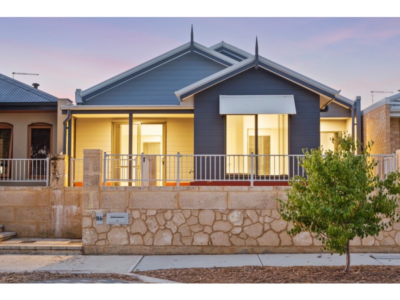 86 Entrance Road, Spearwood WA 6163