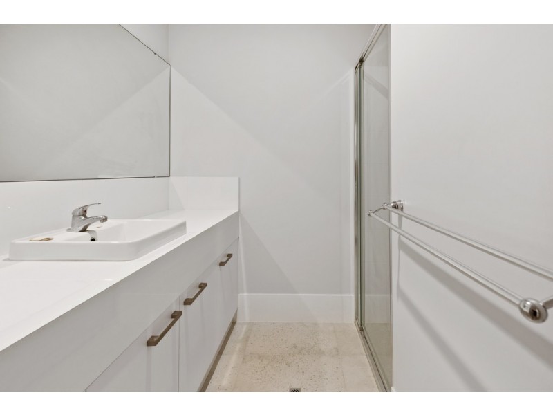 86 Entrance Road, Spearwood WA 6163