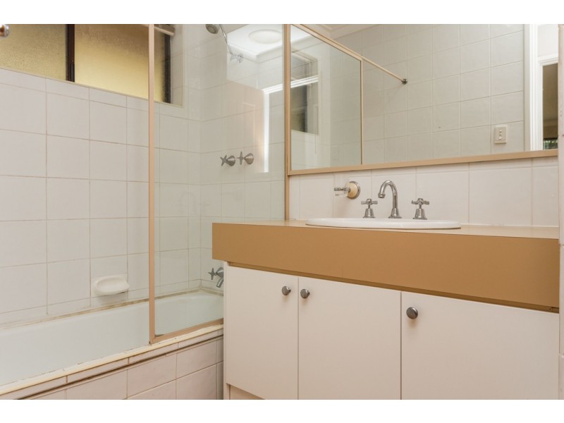 12 Bunyan Close, Spearwood WA 6163