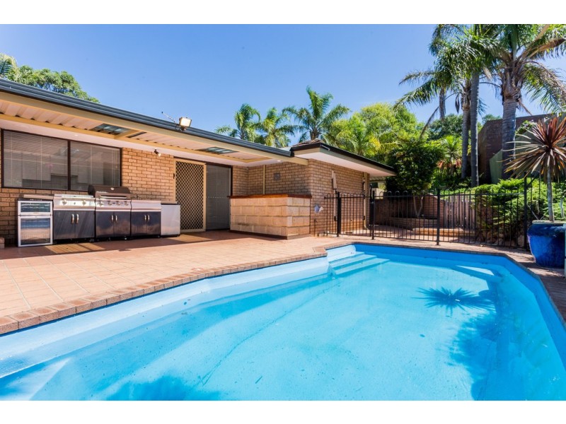 12 Bunyan Close, Spearwood WA 6163