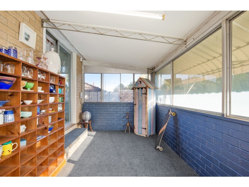 19 Lorraine Place, Hamilton Hill WA 6163