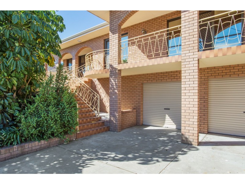 32 Skeahan Street, Spearwood WA 6163