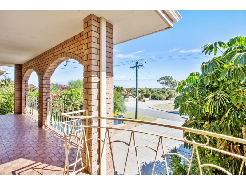 32 Skeahan Street, Spearwood WA 6163