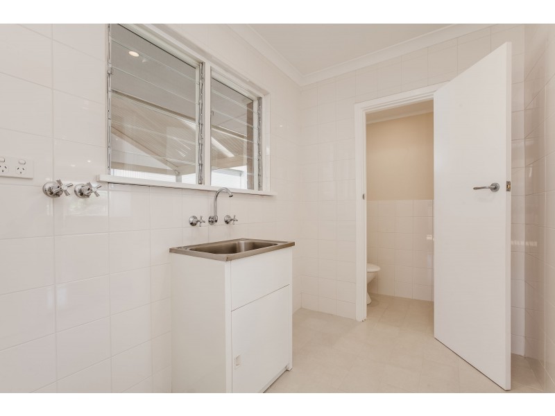 9 Canham Way, Orelia WA 6167