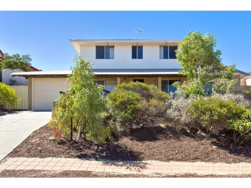 35 Fairbairn Road, Coogee WA 6166