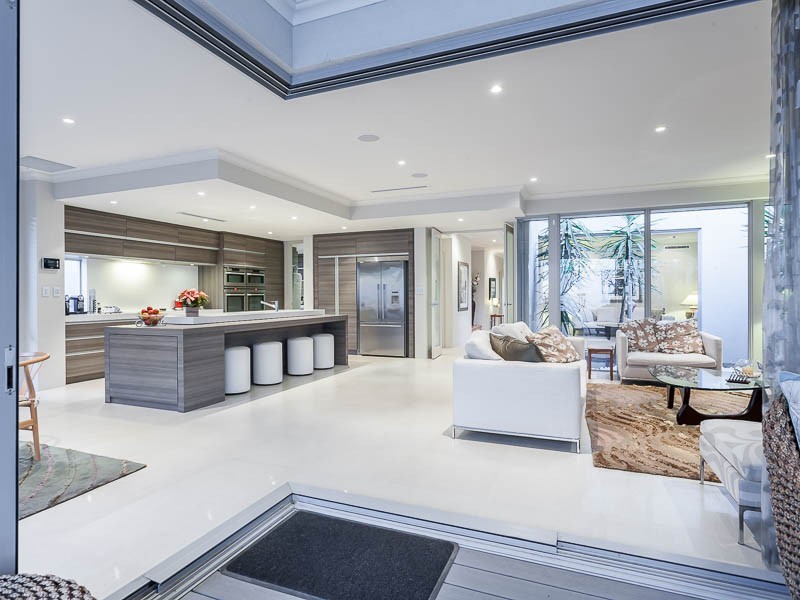 20 Orsino Boulevard, North Coogee WA 6163