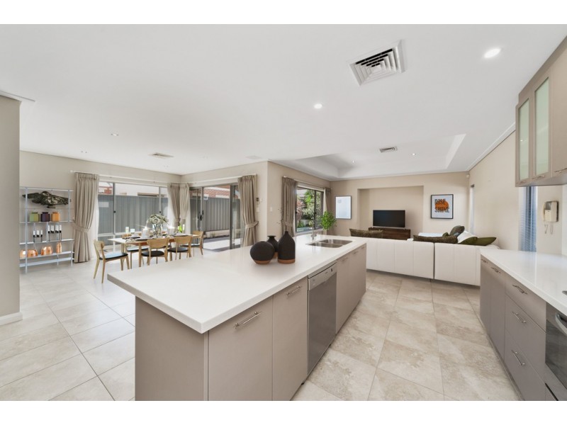 12A Cadd Street, Beaconsfield WA 6162