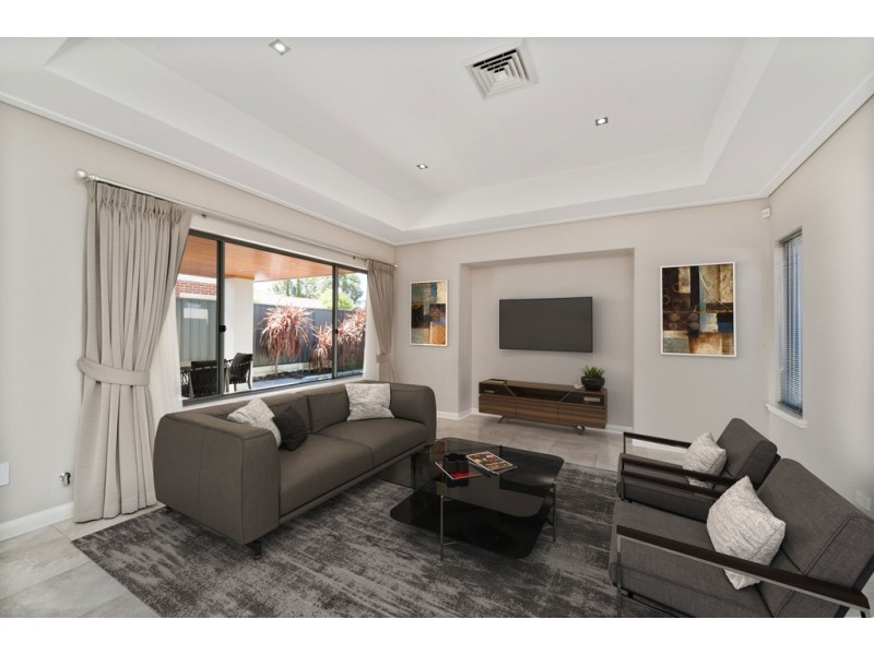 12A Cadd Street, Beaconsfield WA 6162