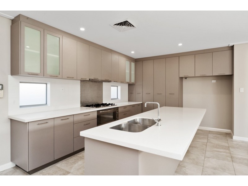 12A Cadd Street, Beaconsfield WA 6162