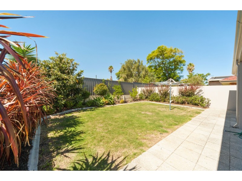 12A Cadd Street, Beaconsfield WA 6162