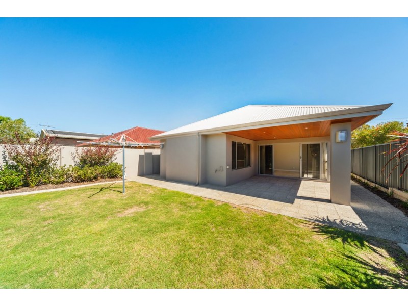 12A Cadd Street, Beaconsfield WA 6162