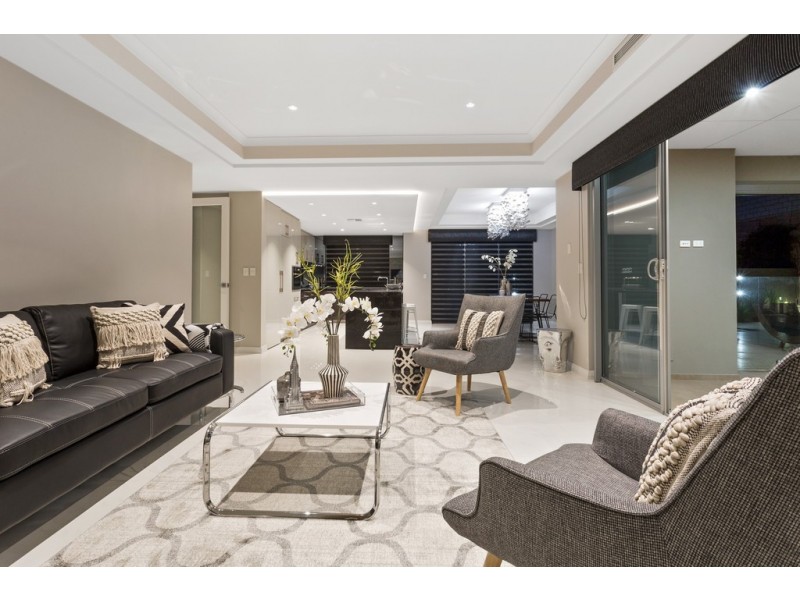 6 Hydaspe Vista, North Coogee WA 6163