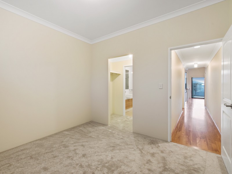 44 Lullworth Terrace, North Coogee WA 6163