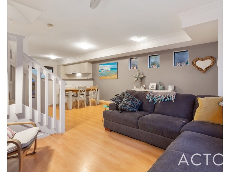 6/250 Healy Road, Hamilton Hill WA 6163