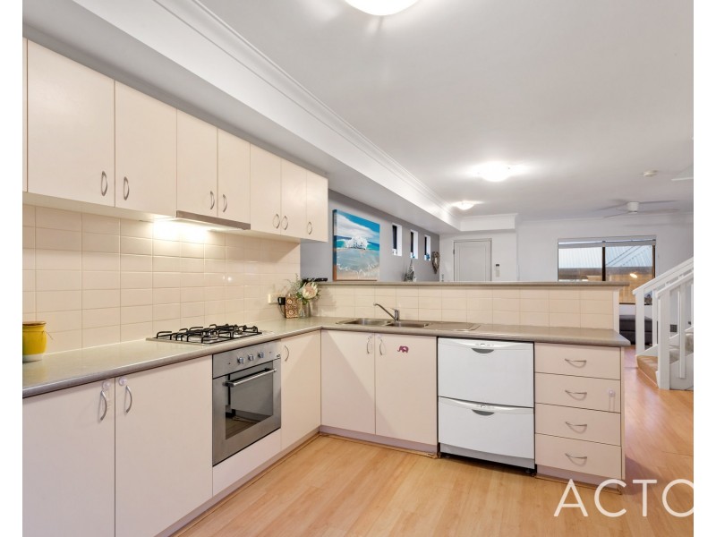 6/250 Healy Road, Hamilton Hill WA 6163