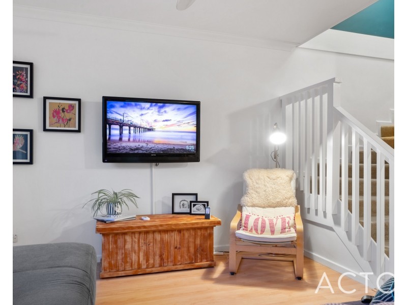 6/250 Healy Road, Hamilton Hill WA 6163