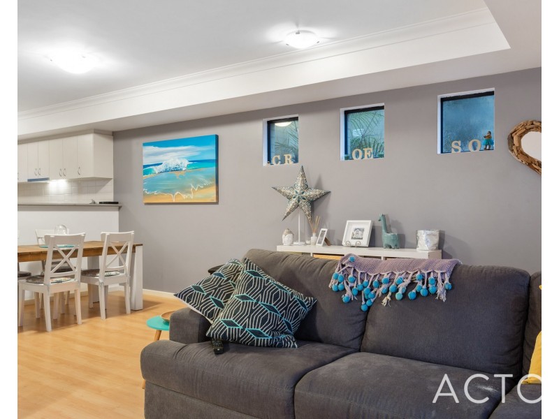 6/250 Healy Road, Hamilton Hill WA 6163