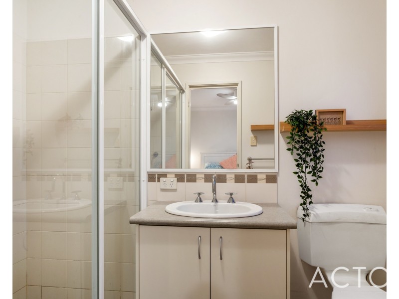 6/250 Healy Road, Hamilton Hill WA 6163