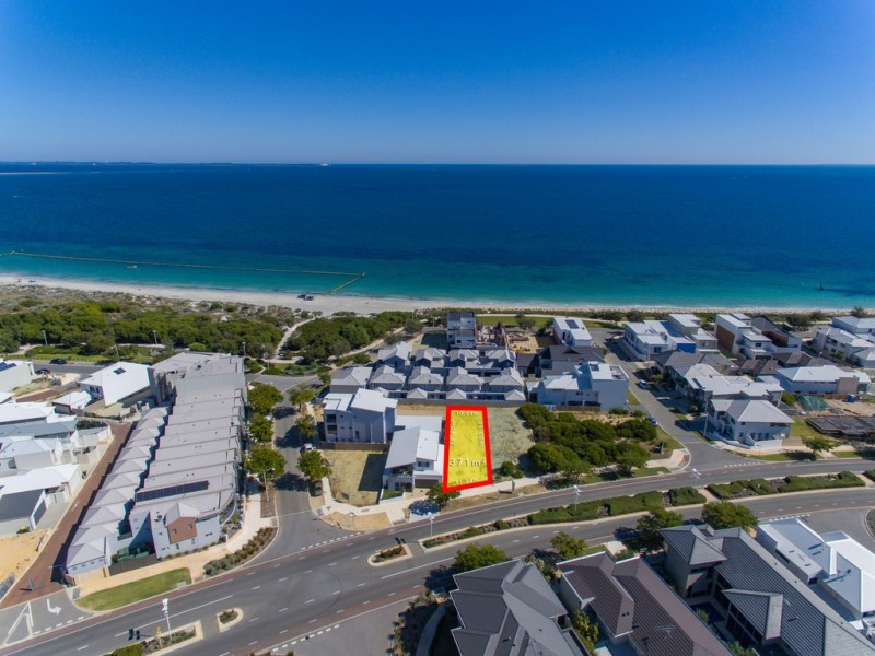 13 Orsino Boulevard, North Coogee WA 6163